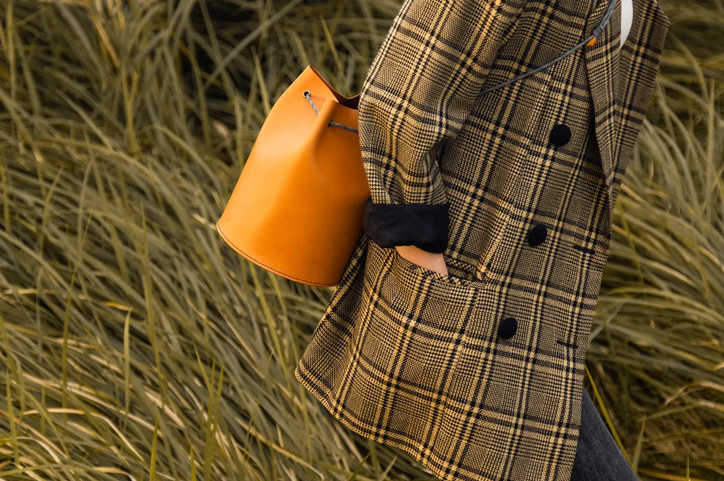 【 5 折 展示品 】真皮水桶包-淺棕色